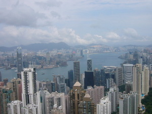 香港３
