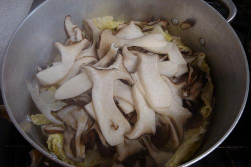 090211-021白菜ときのこの蒸し煮完成(縮小)