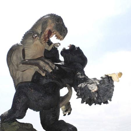 Kong VS V-Rex